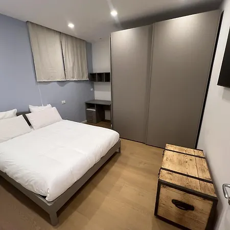 Apartment Luxury Apartment, Downtown Imola, Italy *