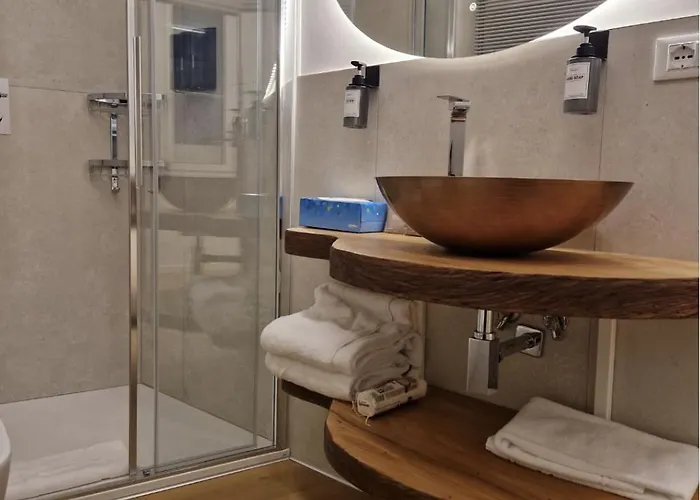 Apartman Luxury Apartment, Downtown Imola, Italy *